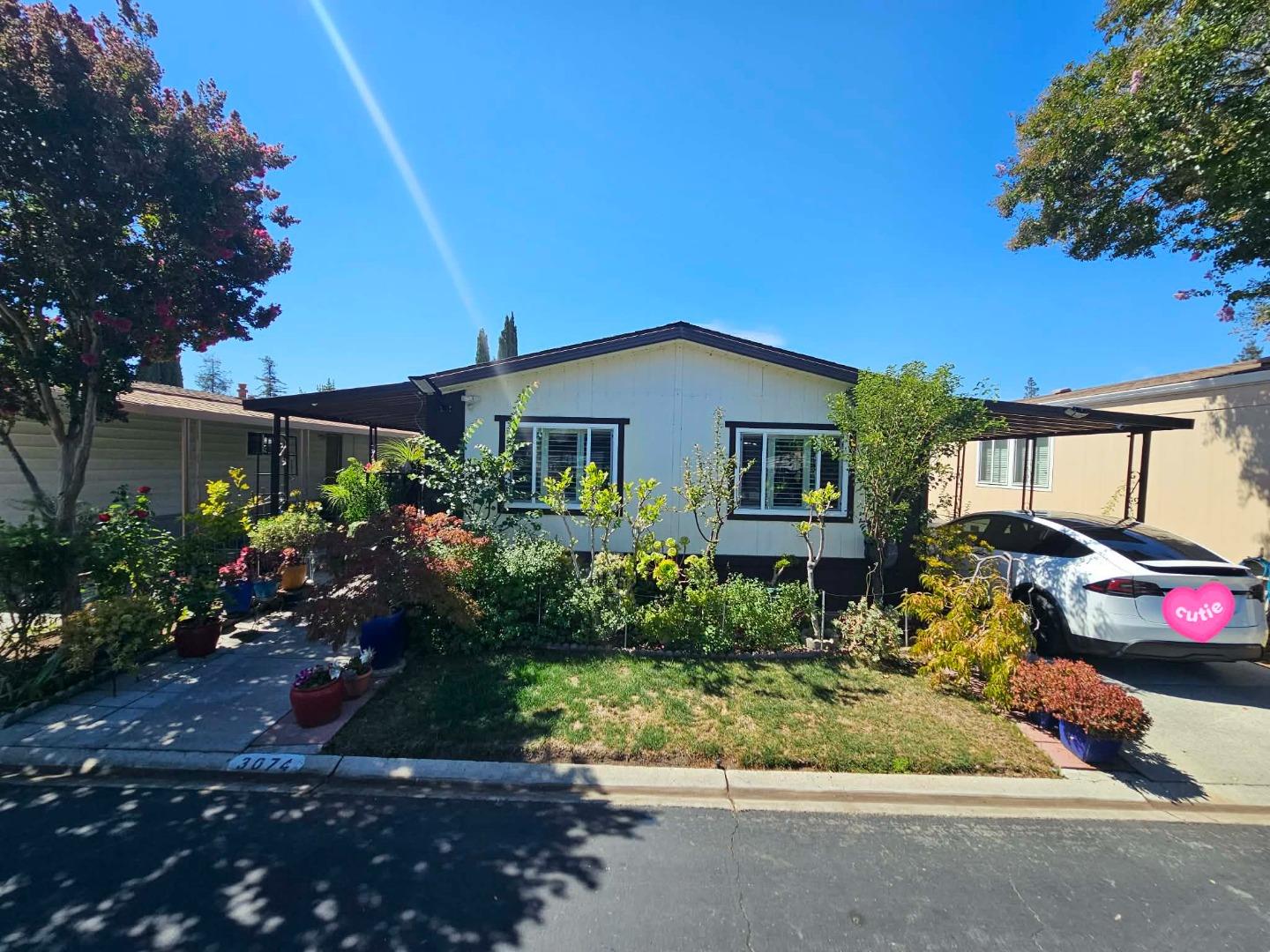 3074 Oakbridge Drive
