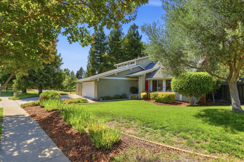 560 Tawny Drive