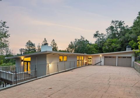 Photo of 2987 Alexis Drive, PALO ALTO, CA 94304 (MLS # ML82039358)