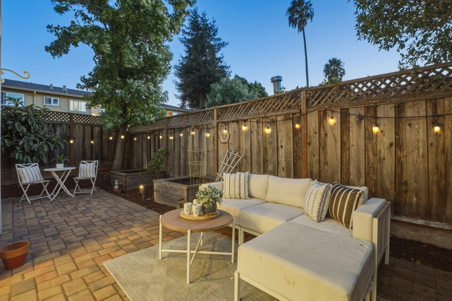 1466 Calabazas Boulevard