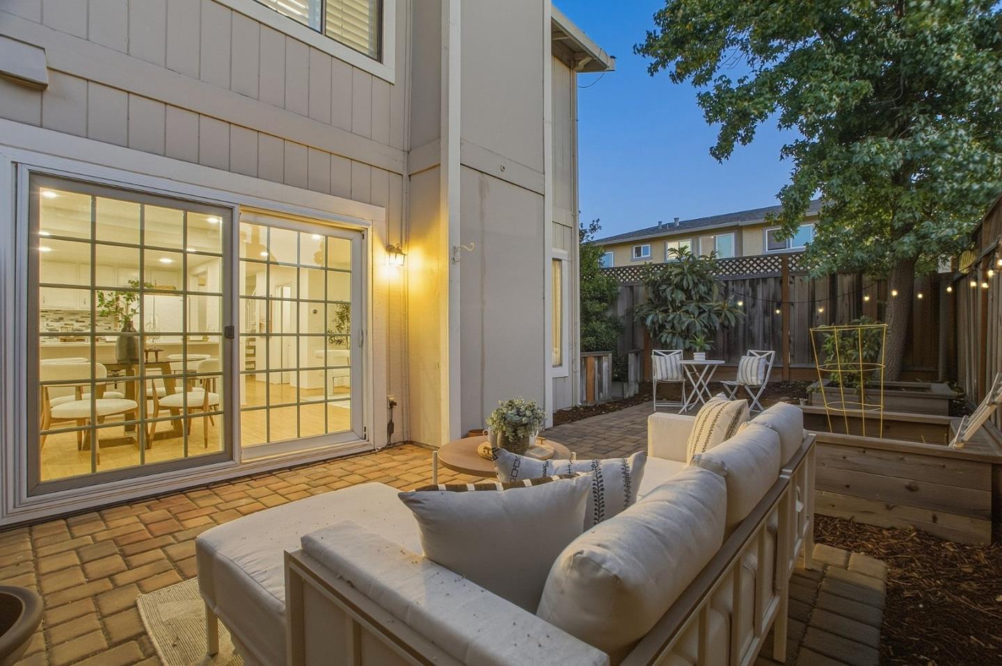 1466 Calabazas Boulevard