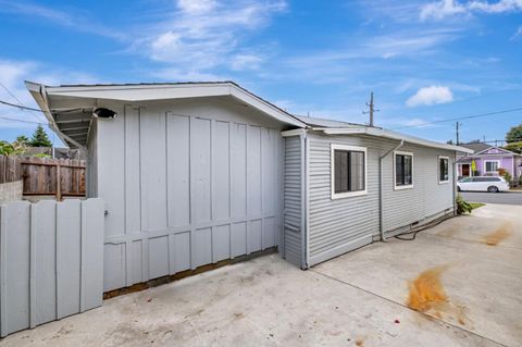 Tiny photo for 932 Lincoln Street, WATSONVILLE, CA 95076 (MLS # ML82022489)