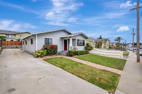 Tiny photo for 932 Lincoln Street, WATSONVILLE, CA 95076 (MLS # ML82022489)