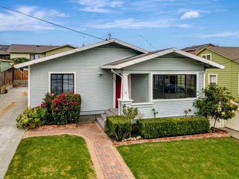 Tiny photo for 932 Lincoln Street, WATSONVILLE, CA 95076 (MLS # ML82022489)