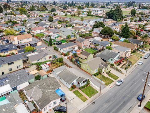 Tiny photo for 932 Lincoln Street, WATSONVILLE, CA 95076 (MLS # ML82022489)