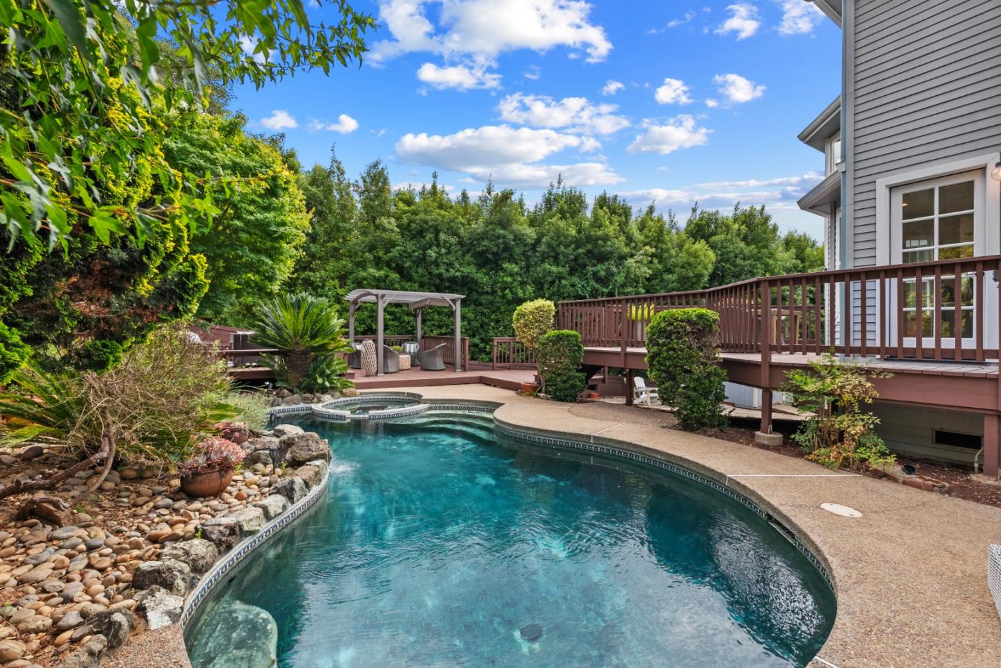 152 Oak Creek Boulevard