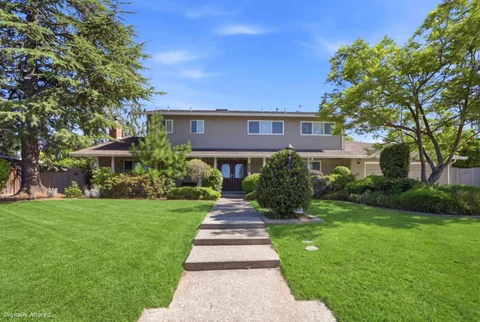 20234 Edinburgh Drive, Saratoga, CA 95070 - #: ML82054354
