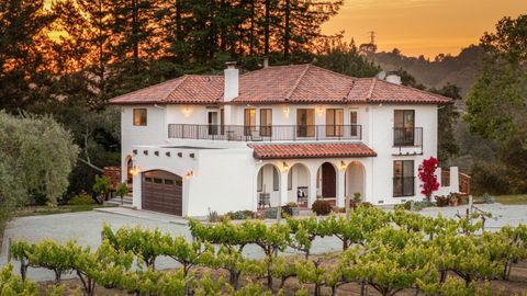 Photo of 3357 Chardonnay Road, SOQUEL, CA 95073 (MLS # ML82010493)