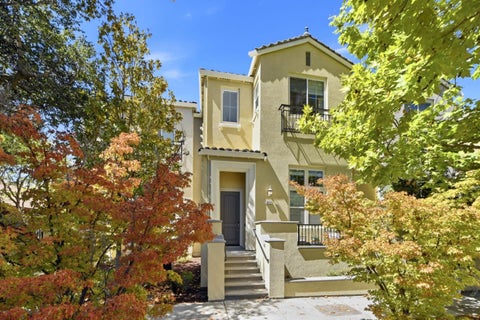 Photo of 10281 Torre Avenue #817, CUPERTINO, CA 95014 (MLS # ML82059072)