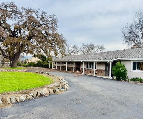 870 West Edmundson Avenue MORGAN HILL CA 95037