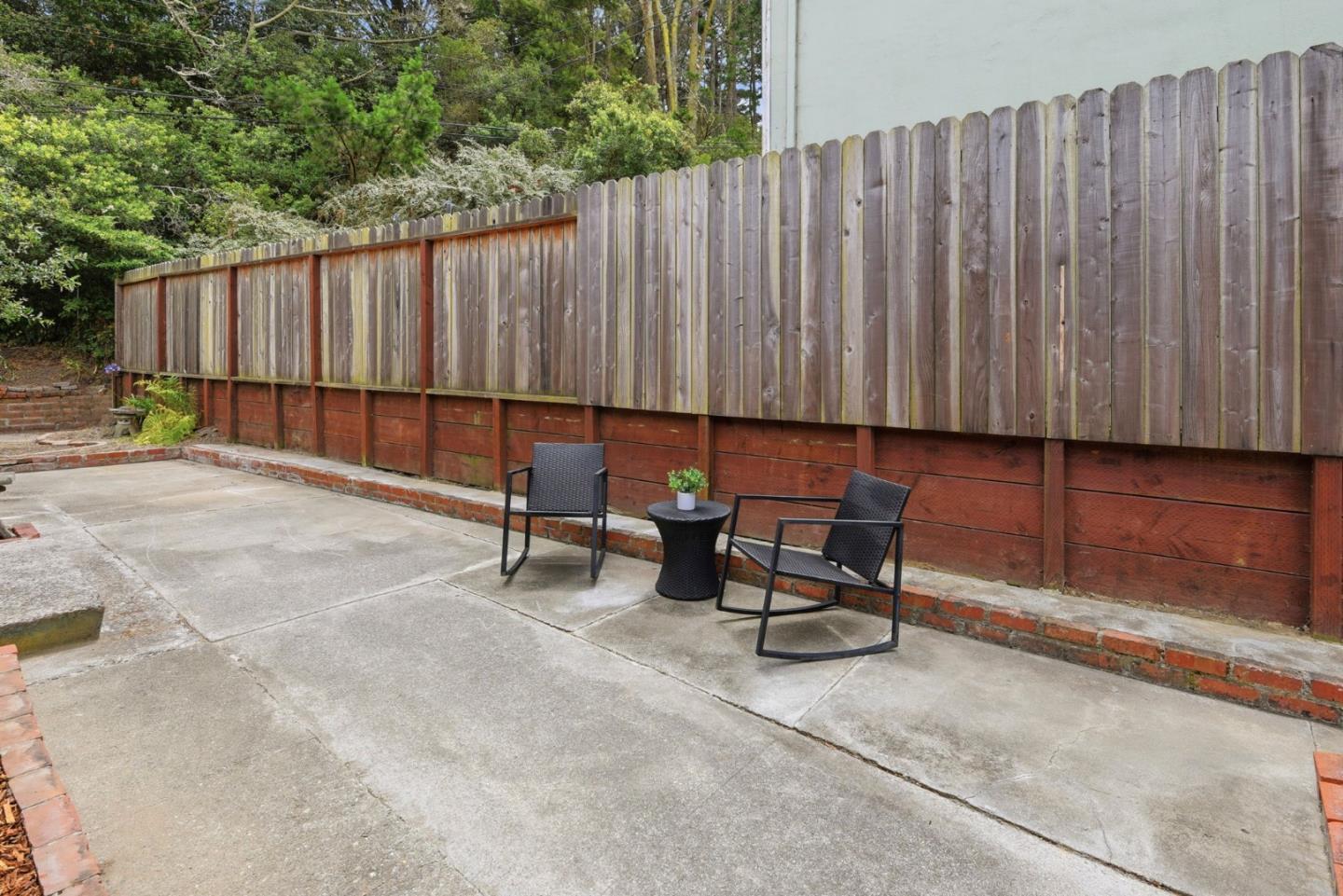 2351 Rollingwood Drive