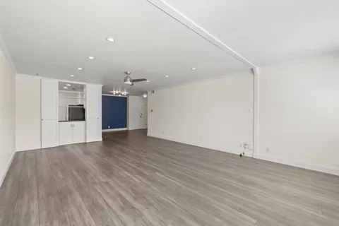 200 Elm Street Unit 107, San Mateo, CA 94401 - #: ML82033290