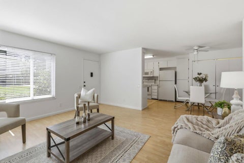 Featured picture for the property ML82051185