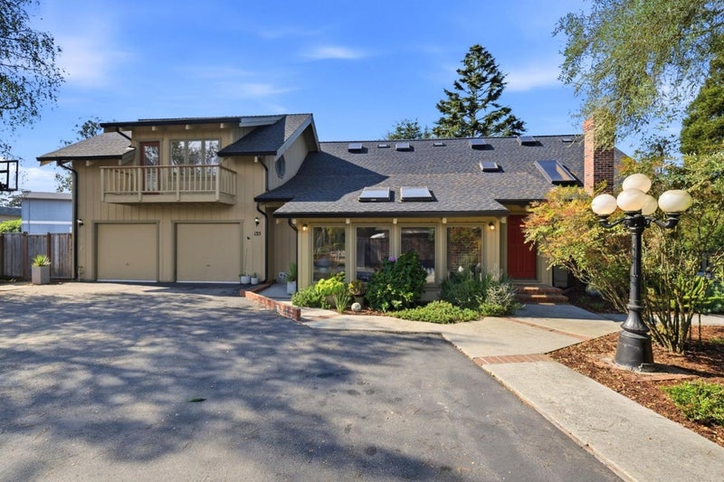 135 Seabreeze Place