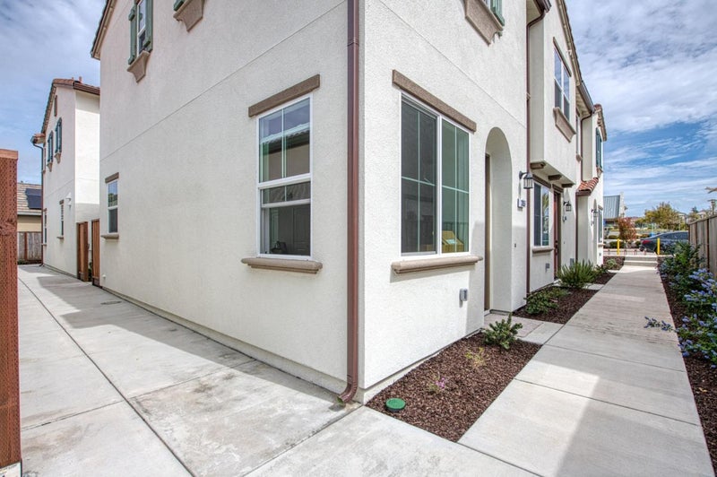603 Santa Ynez Way B