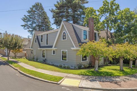 Photo of 5340 Barrett Avenue, EL CERRITO, CA 94530 (MLS # ML82021069)