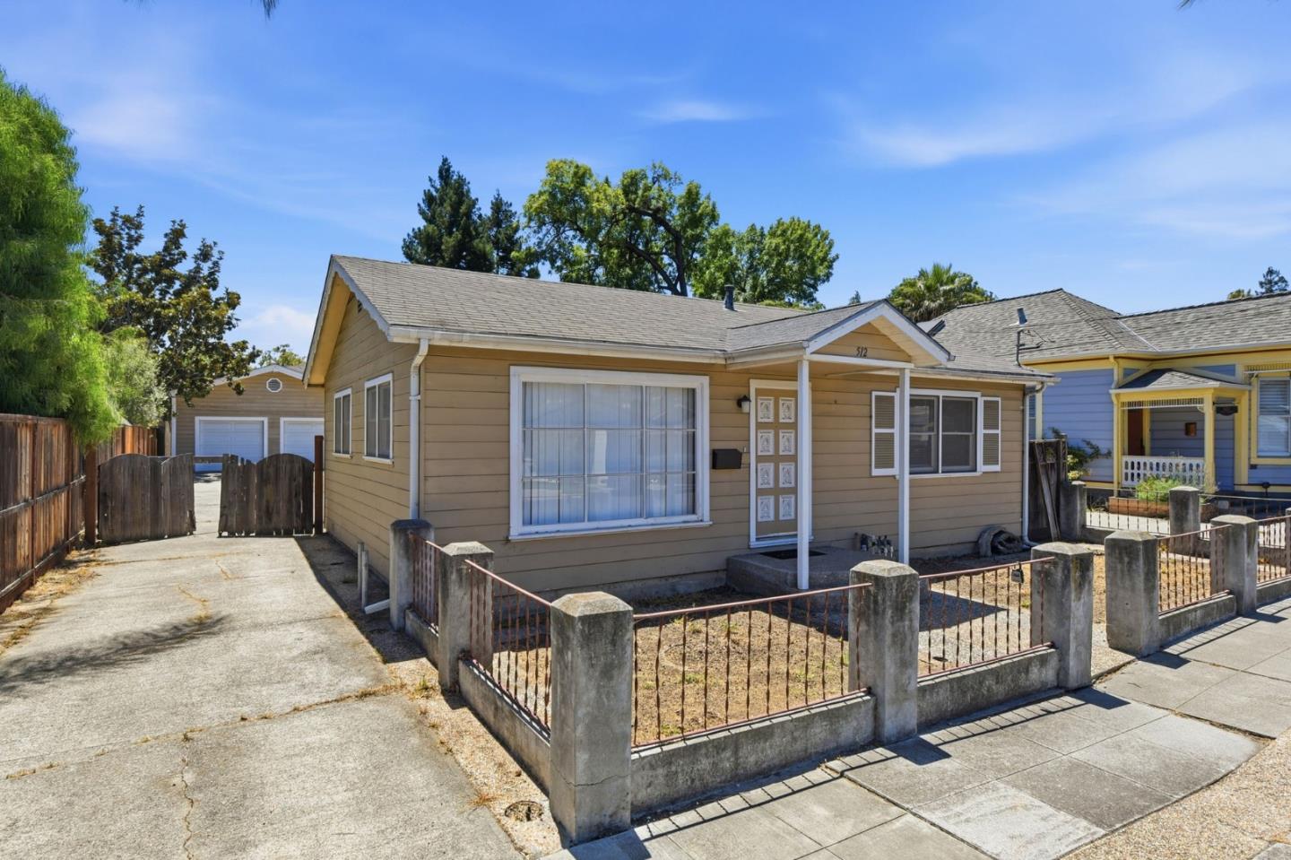 512 Fisk Avenue