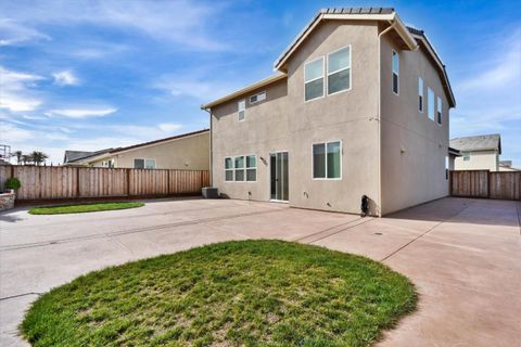 Tiny photo for 2160 Fuchsia Drive, HOLLISTER, CA 95023 (MLS # ML82033284)