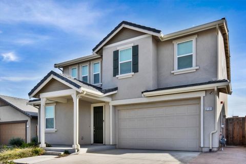 Tiny photo for 2160 Fuchsia Drive, HOLLISTER, CA 95023 (MLS # ML82033284)