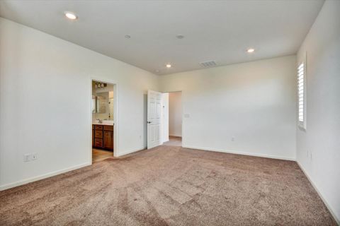 Tiny photo for 2160 Fuchsia Drive, HOLLISTER, CA 95023 (MLS # ML82033284)