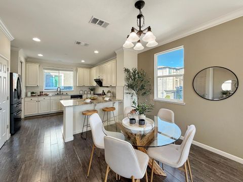 Tiny photo for 1053 Eagle Way, San Jose, CA 95131 (MLS # ML82032814)