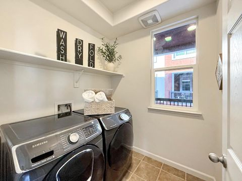 Tiny photo for 1053 Eagle Way, San Jose, CA 95131 (MLS # ML82032814)
