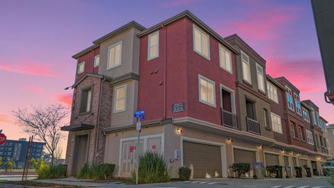 Tiny photo for 1053 Eagle Way, San Jose, CA 95131 (MLS # ML82032814)