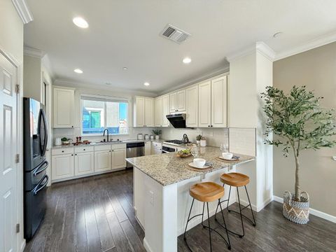 Tiny photo for 1053 Eagle Way, San Jose, CA 95131 (MLS # ML82032814)