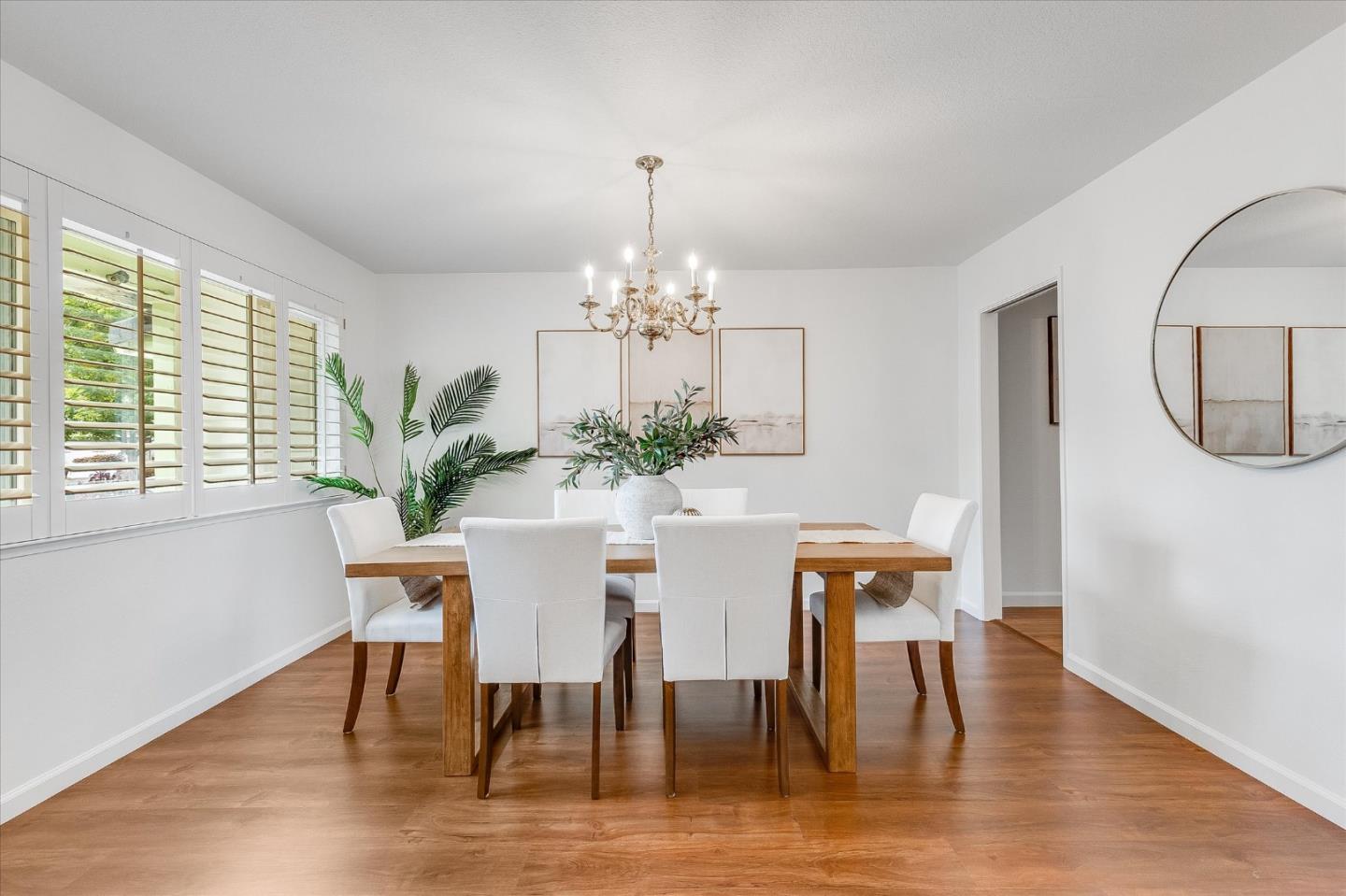 786 Sunset Glen Drive