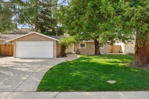 Photo of 1612 Wendy Drive, PLEASANT HILL, CA 94523 (MLS # ML82038077)