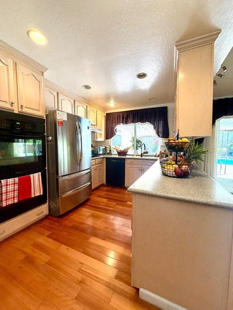 Tiny photo for 19959 Sea Gull Way, SARATOGA, CA 95070 (MLS # ML82061930)