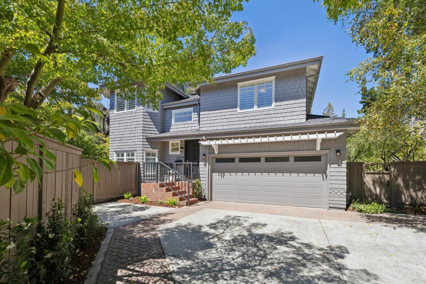 1270 University Drive