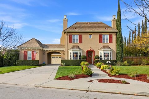 Photo of 1625 Mission Avenida, MORGAN HILL, CA 95037 (MLS # ML82029215)