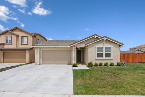 Photo of 1363 Rossano Way, SALINAS, CA 93905 (MLS # ML82045793)