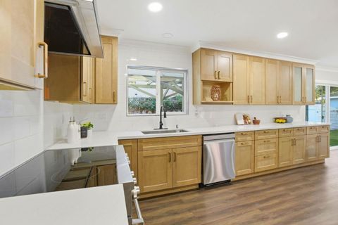 Tiny photo for 432 8th Avenue, MENLO PARK, CA 94025 (MLS # ML82034145)