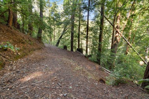 Tiny photo for 2950 Bear Canyon Road, LOS GATOS, CA 95033 (MLS # ML82041033)