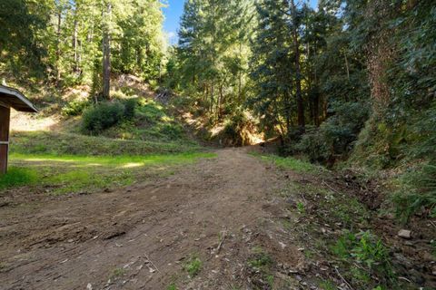 Tiny photo for 2950 Bear Canyon Road, LOS GATOS, CA 95033 (MLS # ML82041033)