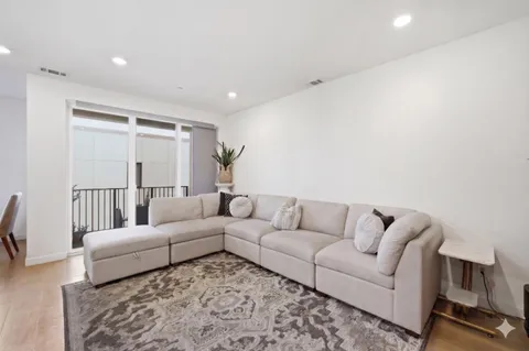 493 Cambridge Street, San Francisco, CA 94134 - #: ML82042870