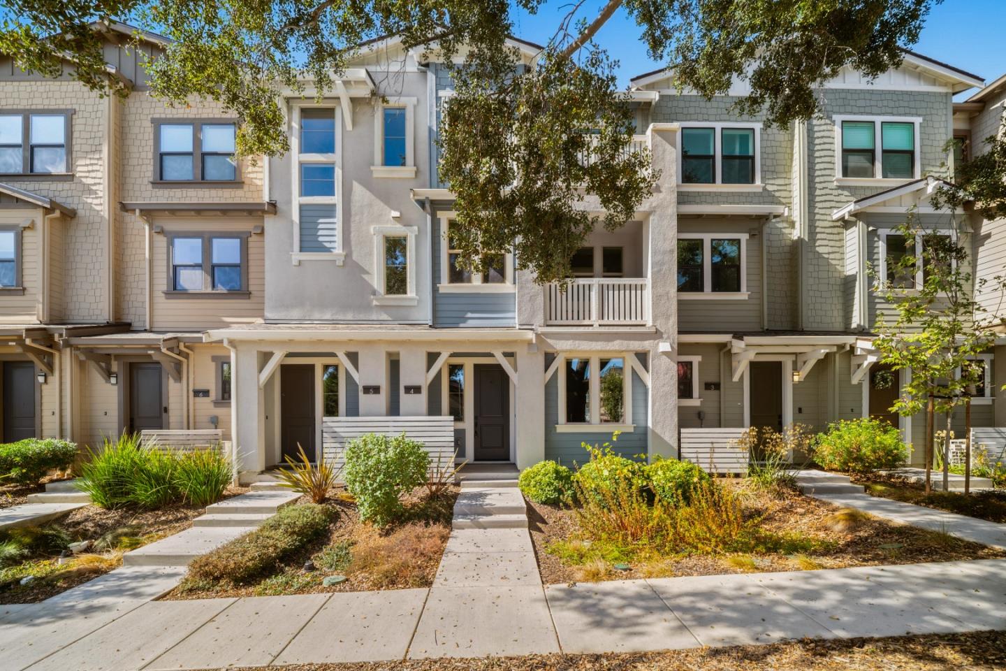 932 Noble Fir Terrace