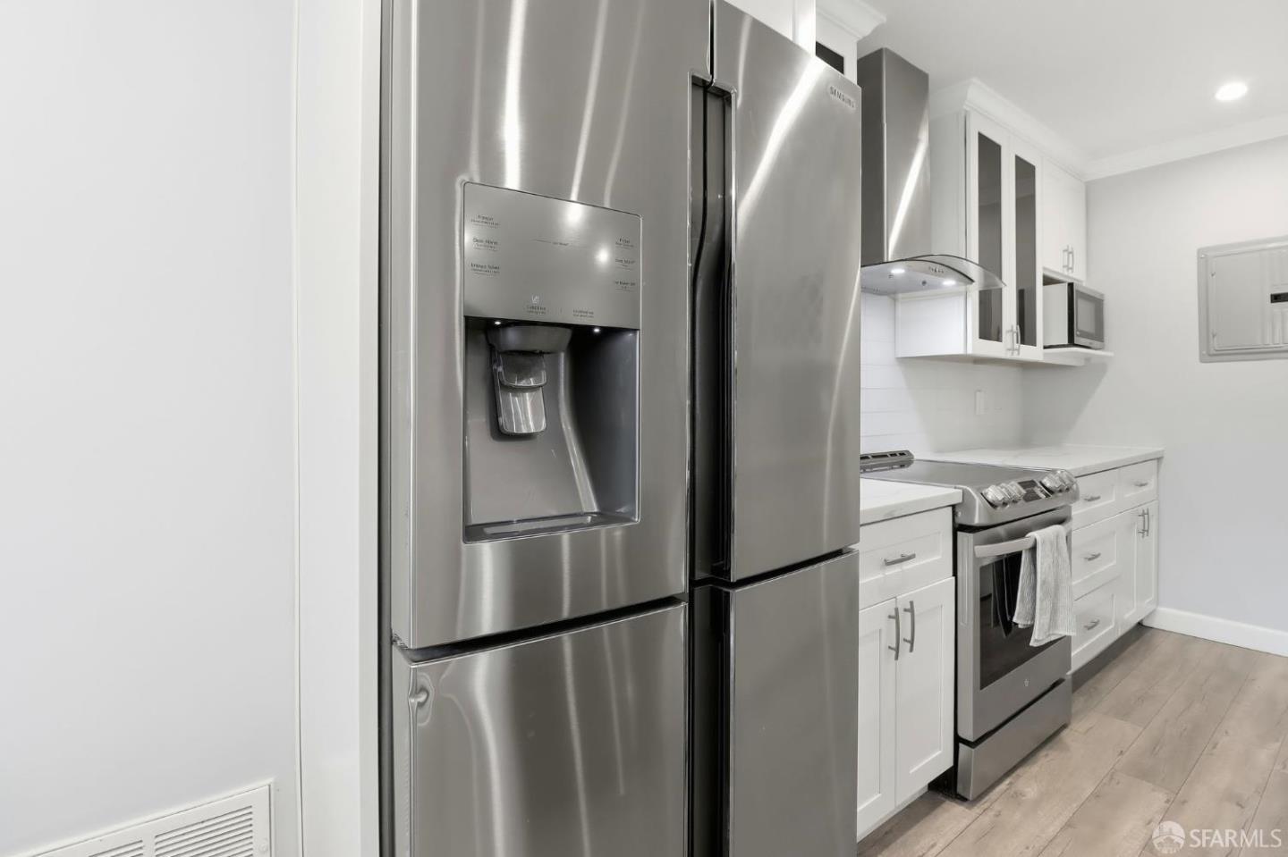 2505 Dillion Court 3