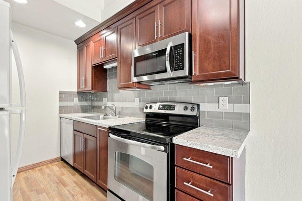 158 KERN ST UNIT 10, SALINAS, CA 93905 - Image 65db8a6f581a7ca274ae95d72d905364/1549976259