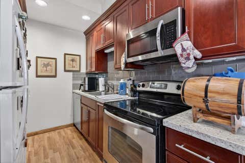 Tiny photo for 158 Kern Street #10, Salinas, CA 93905 (MLS # ML82039852)