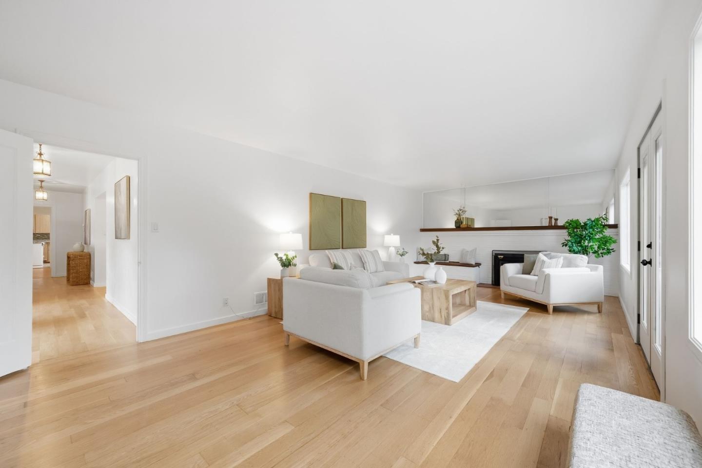2425 Alameda De Las Pulgas