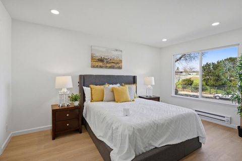 Tiny photo for 633 Teatree Court, San Jose, CA 95128 (MLS # ML82035280)