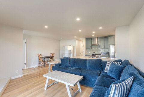 Tiny photo for 504 Ocean Avenue #2, MONTEREY, CA 93940 (MLS # ML82029355)