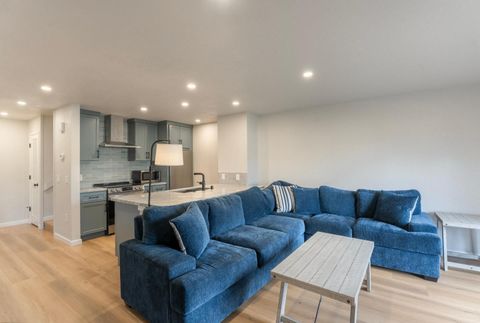 Photo of 504 Ocean Avenue #2, MONTEREY, CA 93940 (MLS # ML82029355)