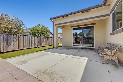 Tiny photo for 481 Logan Way, Marina, CA 93933 (MLS # ML82036870)