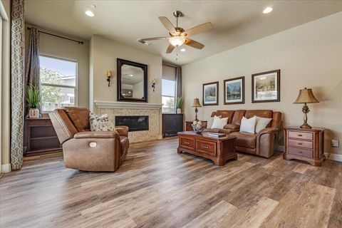 Tiny photo for 481 Logan Way, Marina, CA 93933 (MLS # ML82036870)