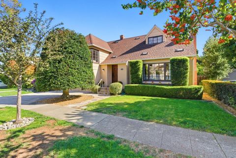 Photo of 733 Lexington Way, BURLINGAME, CA 94010 (MLS # ML82025277)