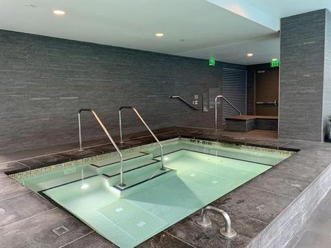 Tiny photo for 301 Mission Street #303, SAN FRANCISCO, CA 94105 (MLS # ML82035156)